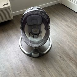 Nova Baby Swing 