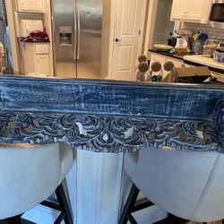 Adorable Rustic Shelf
