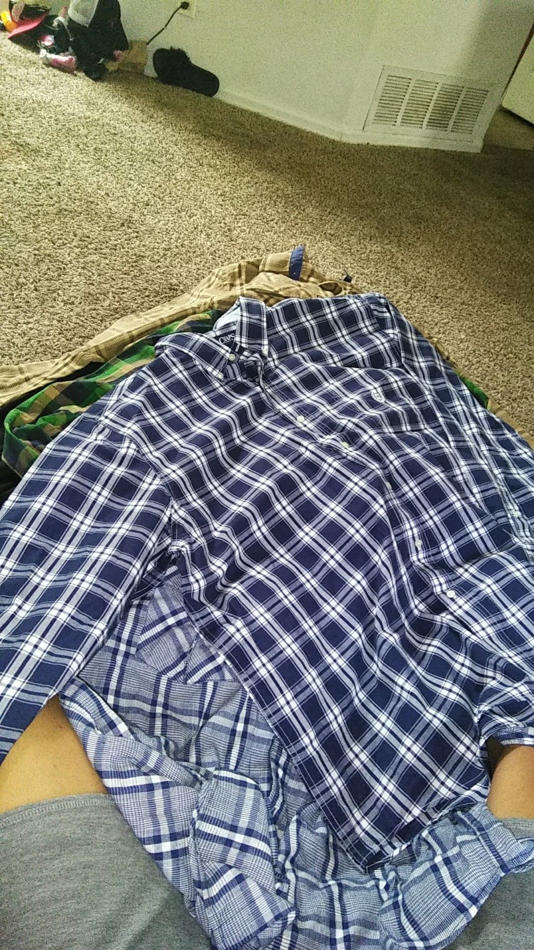 Long sleeve shits