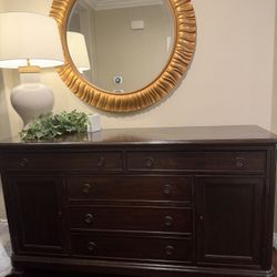 Thomasville Round Mirror 40” In Diameter 