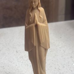 7 Christian Figure