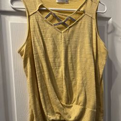 Women’s Sleeveless Shirt