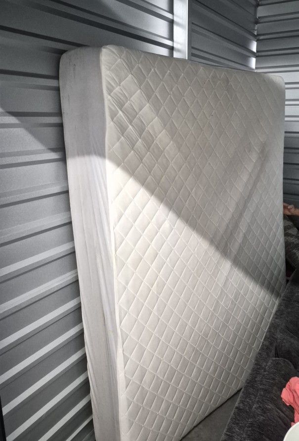 Queen Matress