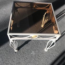 metal too glass side tab