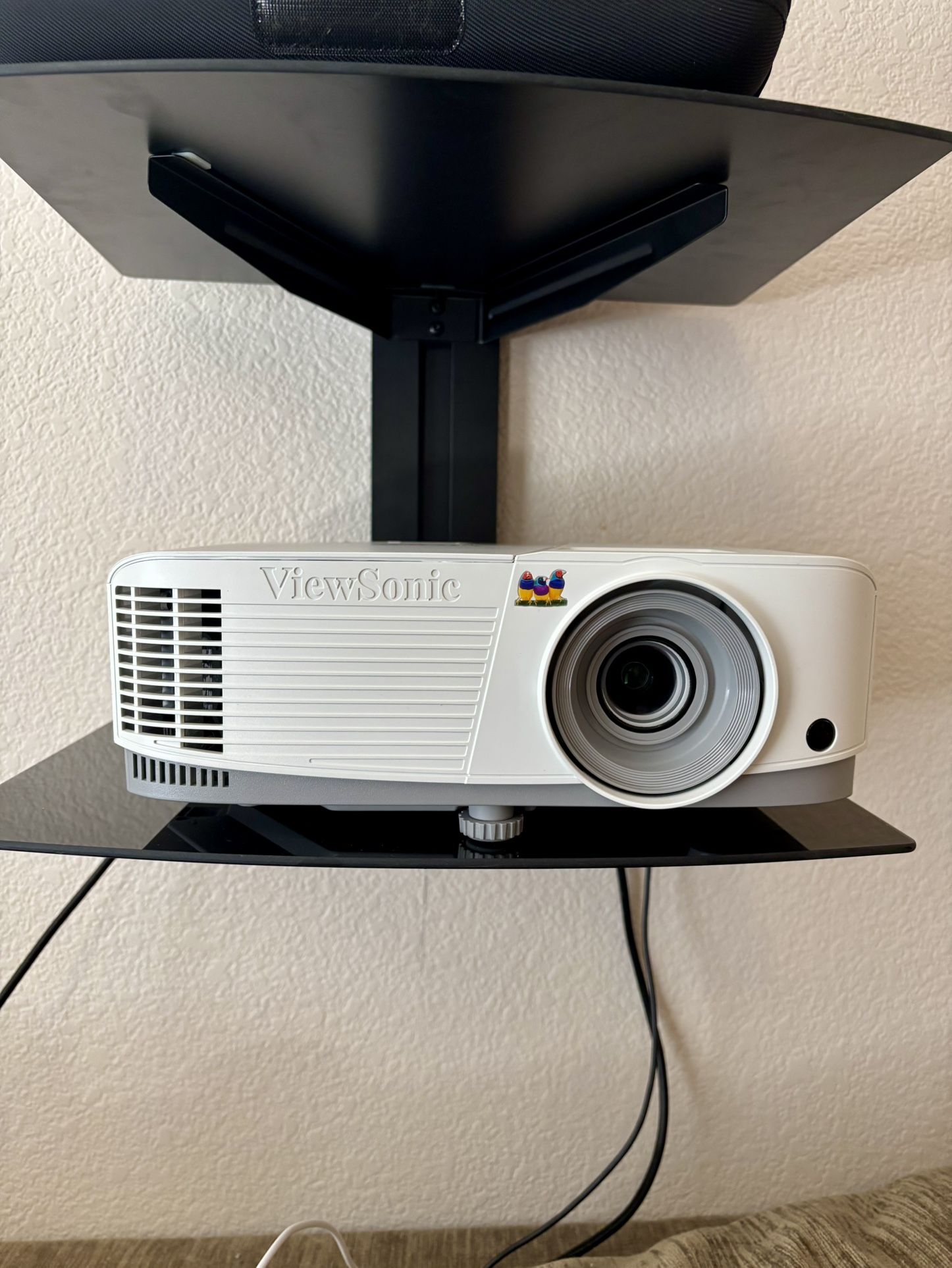 ViewSonic DLP Projector - PA503W, 3600 Lumens, WXGA, 1080p support, High Brightness, vertical keystone correction, VGA HDMI support