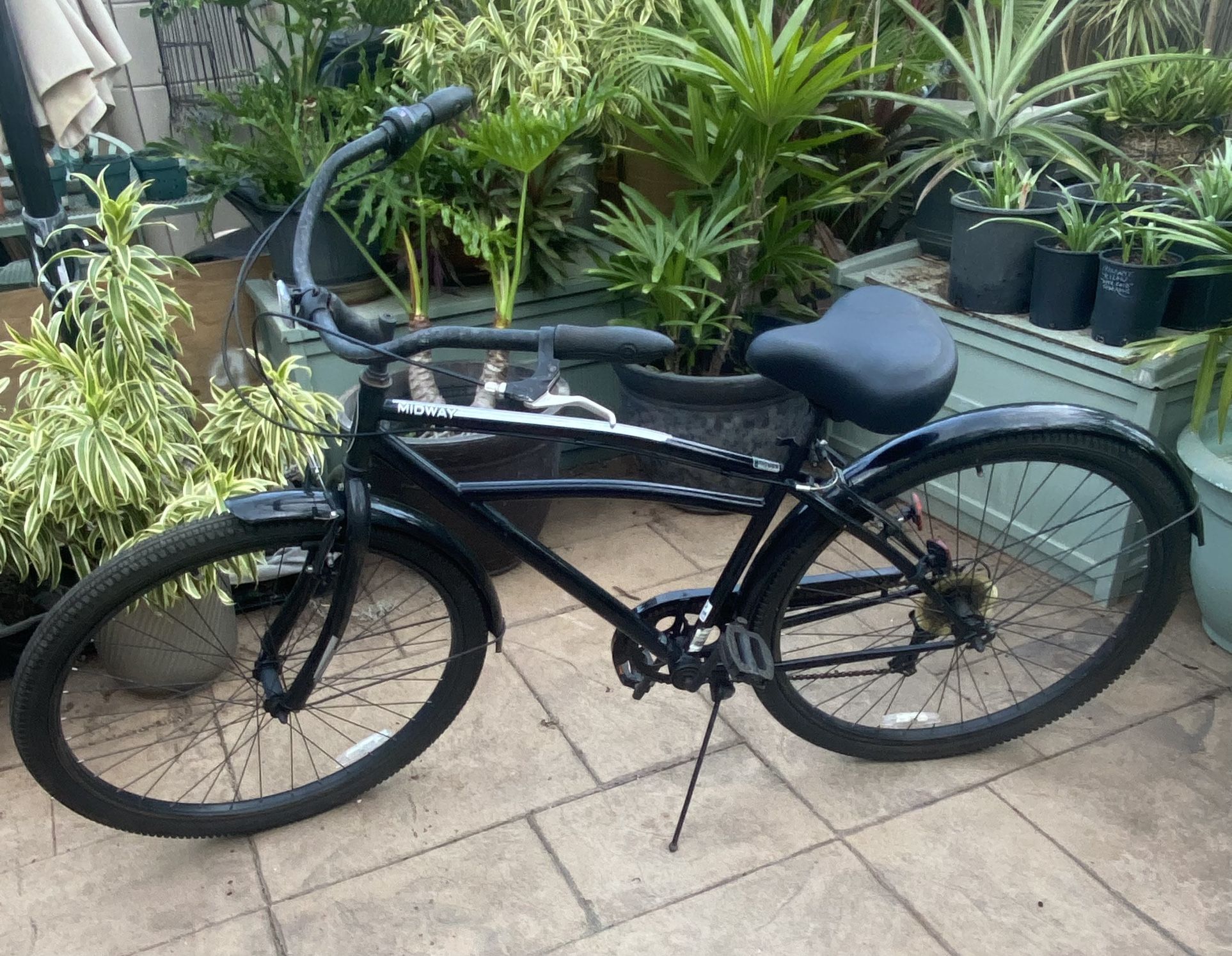 Bike Schwinn Midway Cruiser Bicycle, 29-in. Wheels, 7 Speeds, Black