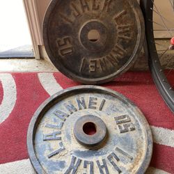 2x 50lbs plates