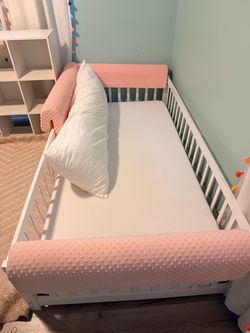 Toddler Floor Bed - Twin Size