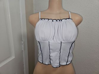 Women's medium crop top