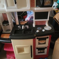 Kids Kitchen