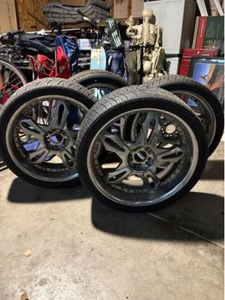 22 Inch rims + tire