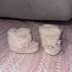 Baby boots 0-6 months