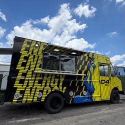 Beverage Truck / food truck for drinks / drinks truck