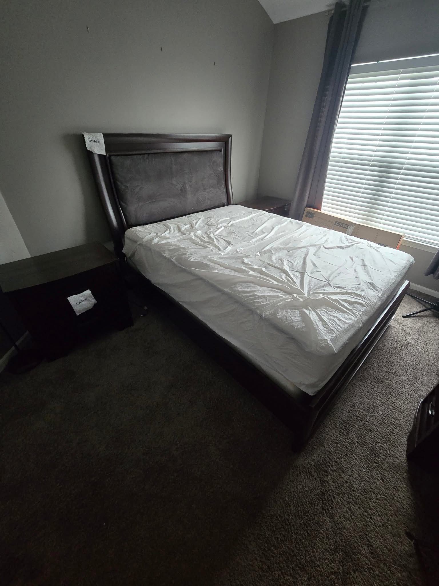 5-Piece Queen Bedroom Set + Mattress β¨