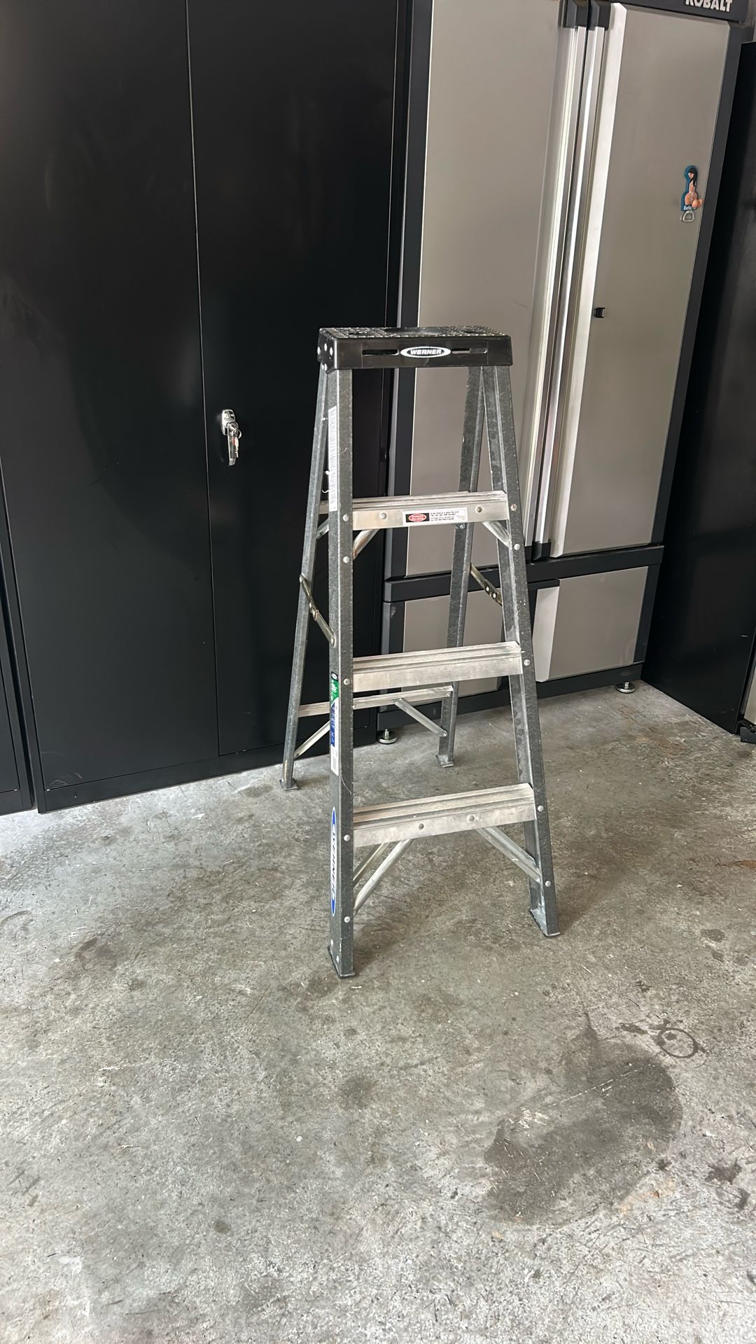 Werner 4 ft. Fiberglass step Ladder