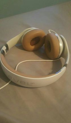 Samsung Level On headphones