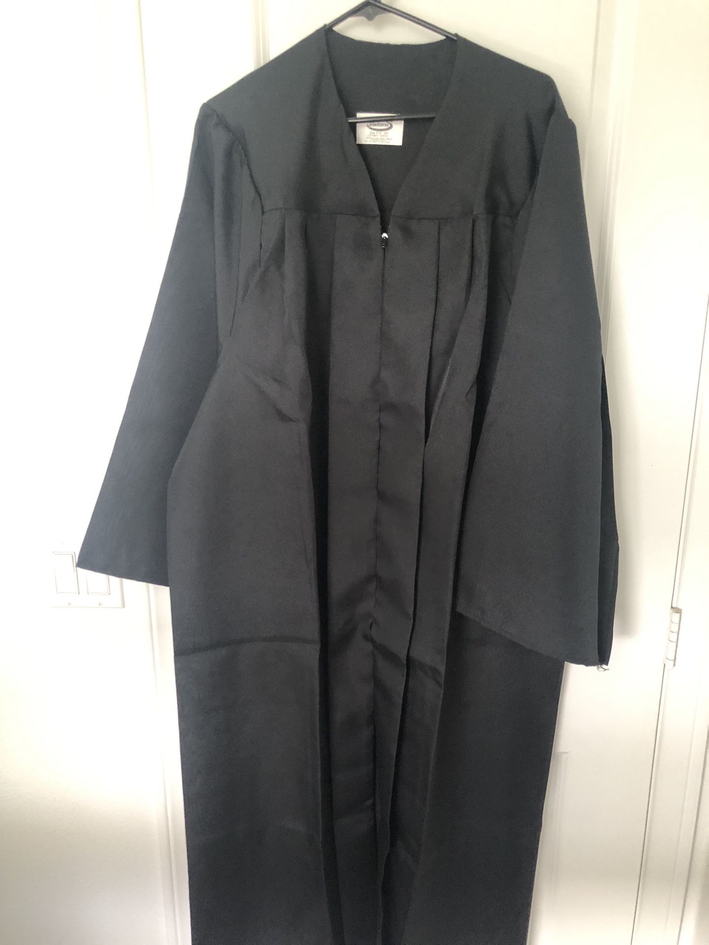 Jostens Graduation Gown