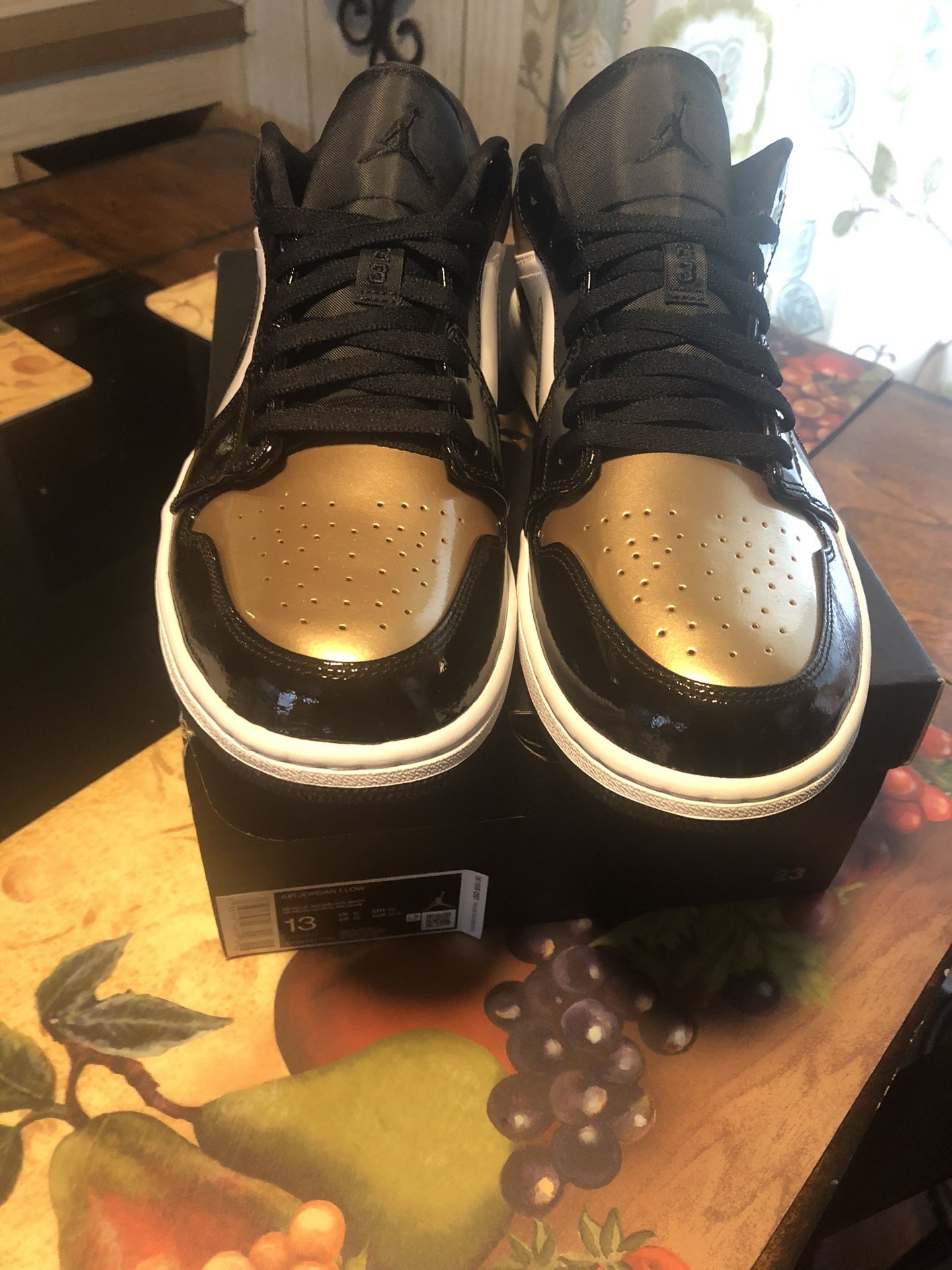 Jordan One Low Gold Black