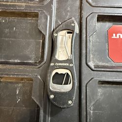 Husky knife