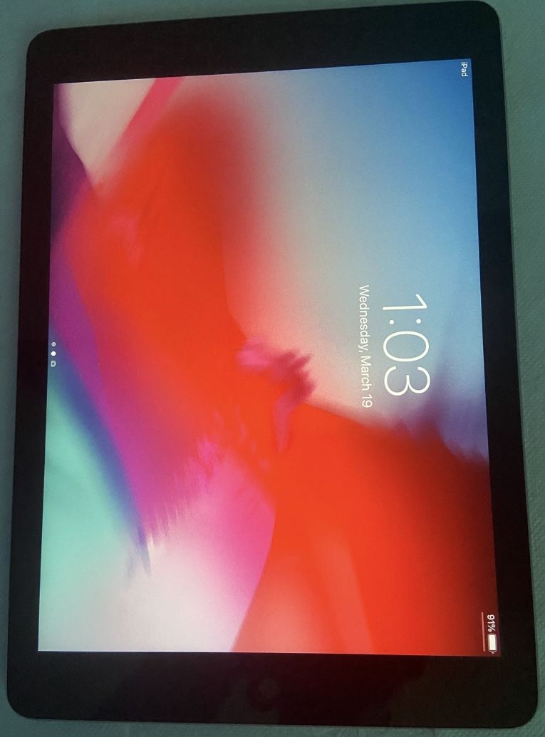 Apple iPad Air 1st Gen Space Gray 16GB Wi-Fi, Long Battery Life, read Description for More