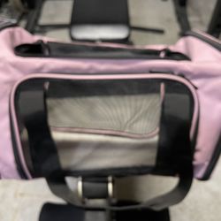 Small PET Carrier 