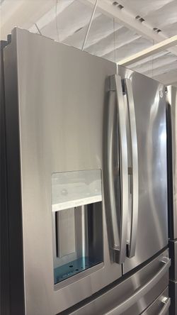 GE Stainless Steel French Door Refrigerator