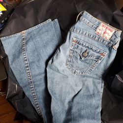 True Religion 503 Flare Bottom Jeans Size 29