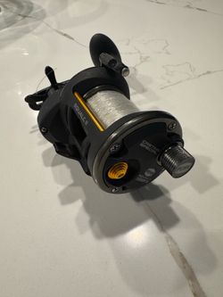 (Murrieta) Penn Squall 2  15 Star drag  casting. fishing reel.