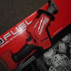 MILWAUKEE FUEL M18 18V HACKSAW (TOOL-ONLY)