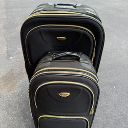 Luggage set