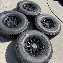 New Rims Black Rhino 17x9 6 Lugs 6x139.7 Used Tires 315/70r17 Goodyear 80% Life