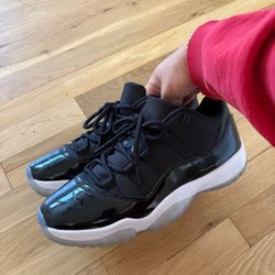 Jordan 11 Low Space Jam