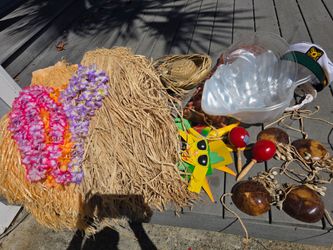 5 grass skirts, leis and MORE