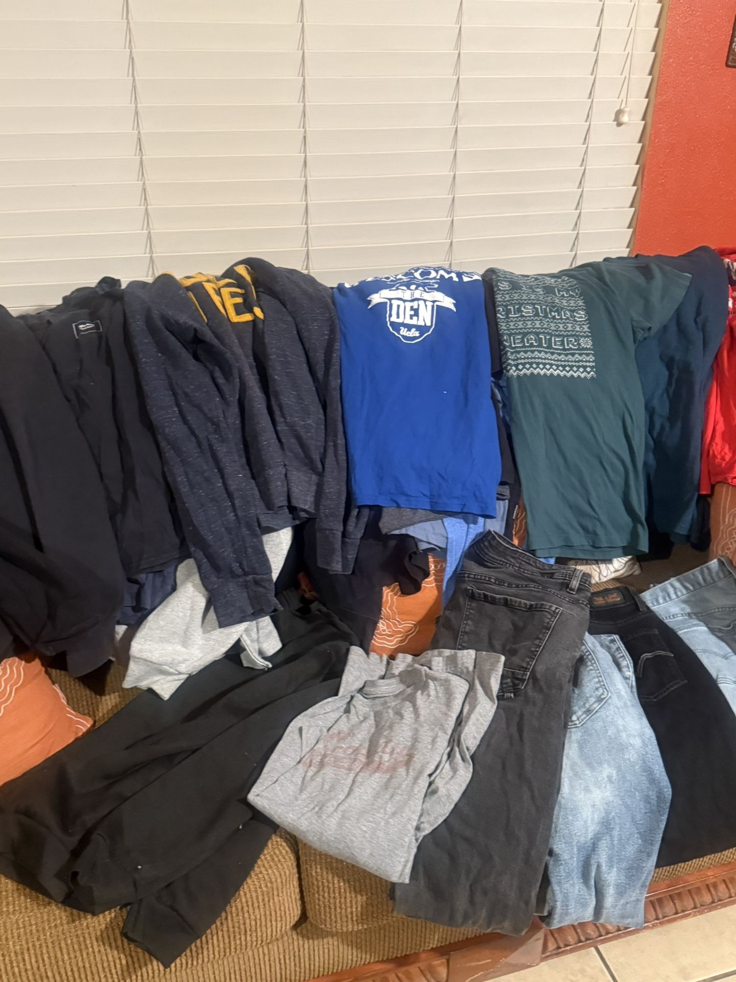 Lote De Ropa De Hombre O Por Pieza Size - S-L-xl