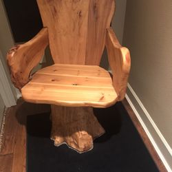 Swivel Log Chair 