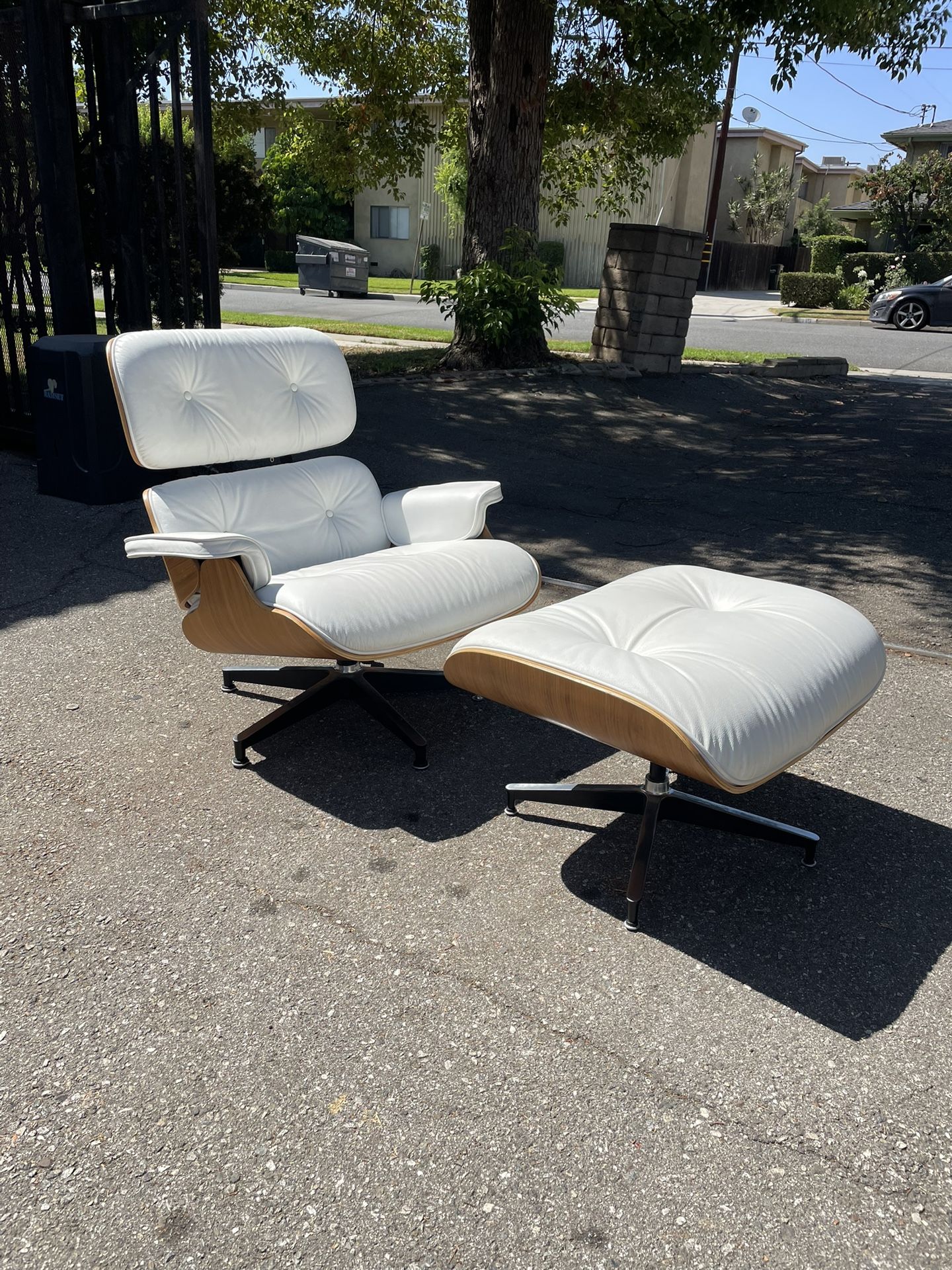 White Eames Style Lounge Chair & Ottoman