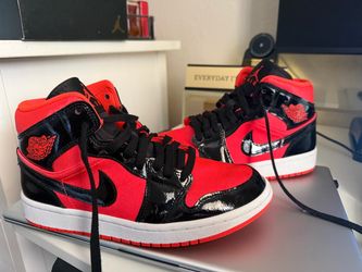 Air Jordan 1 MID