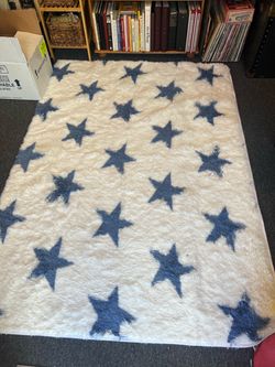 Fuzzy white rug blue stars Lot of 2
