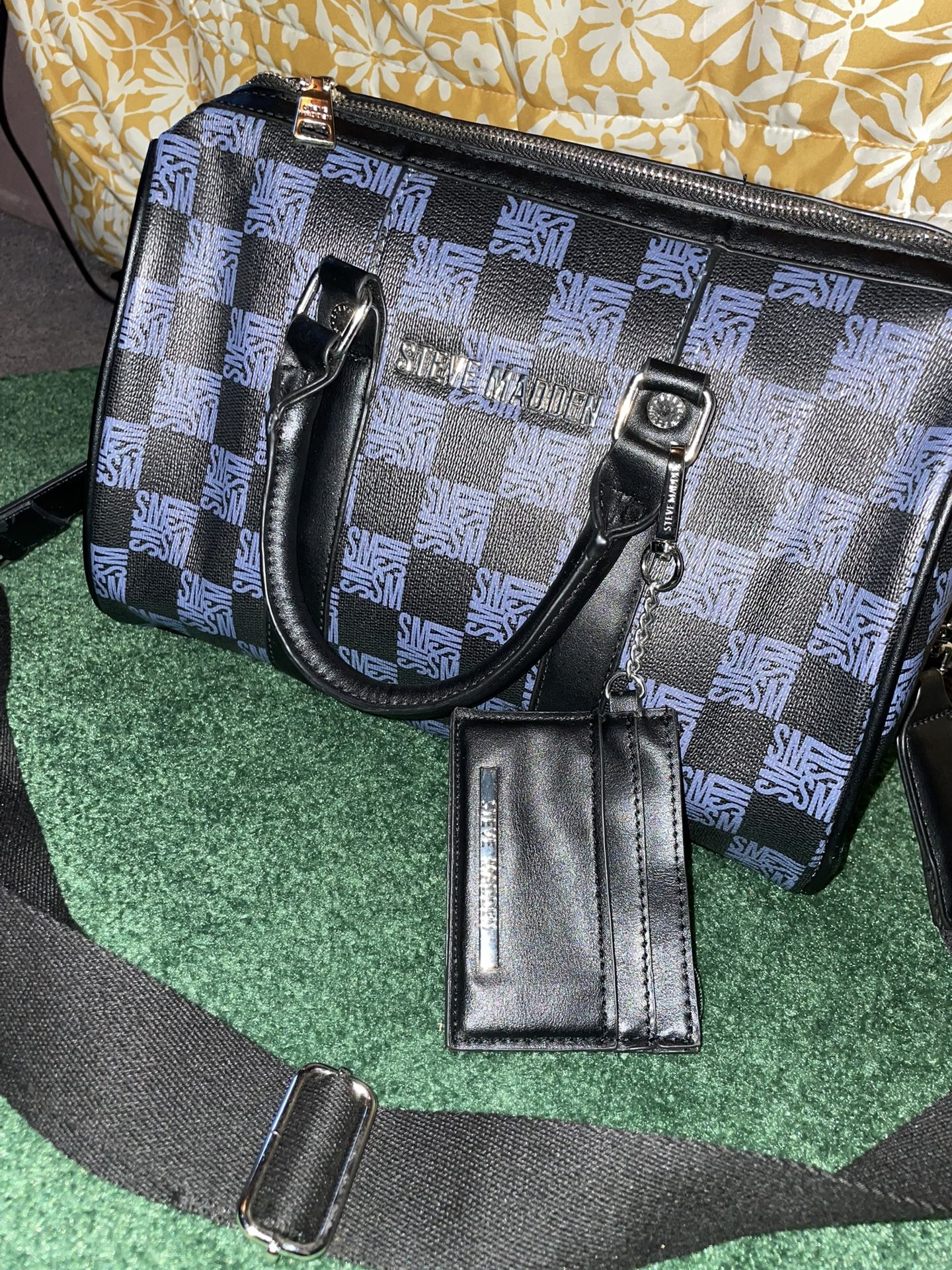 Steve Madden Purse• Black & Blue•