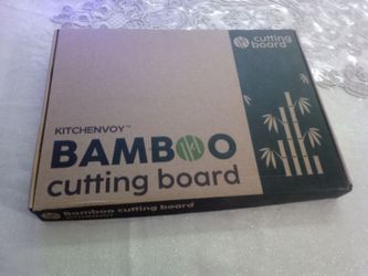 New in the box bamboo cutting board