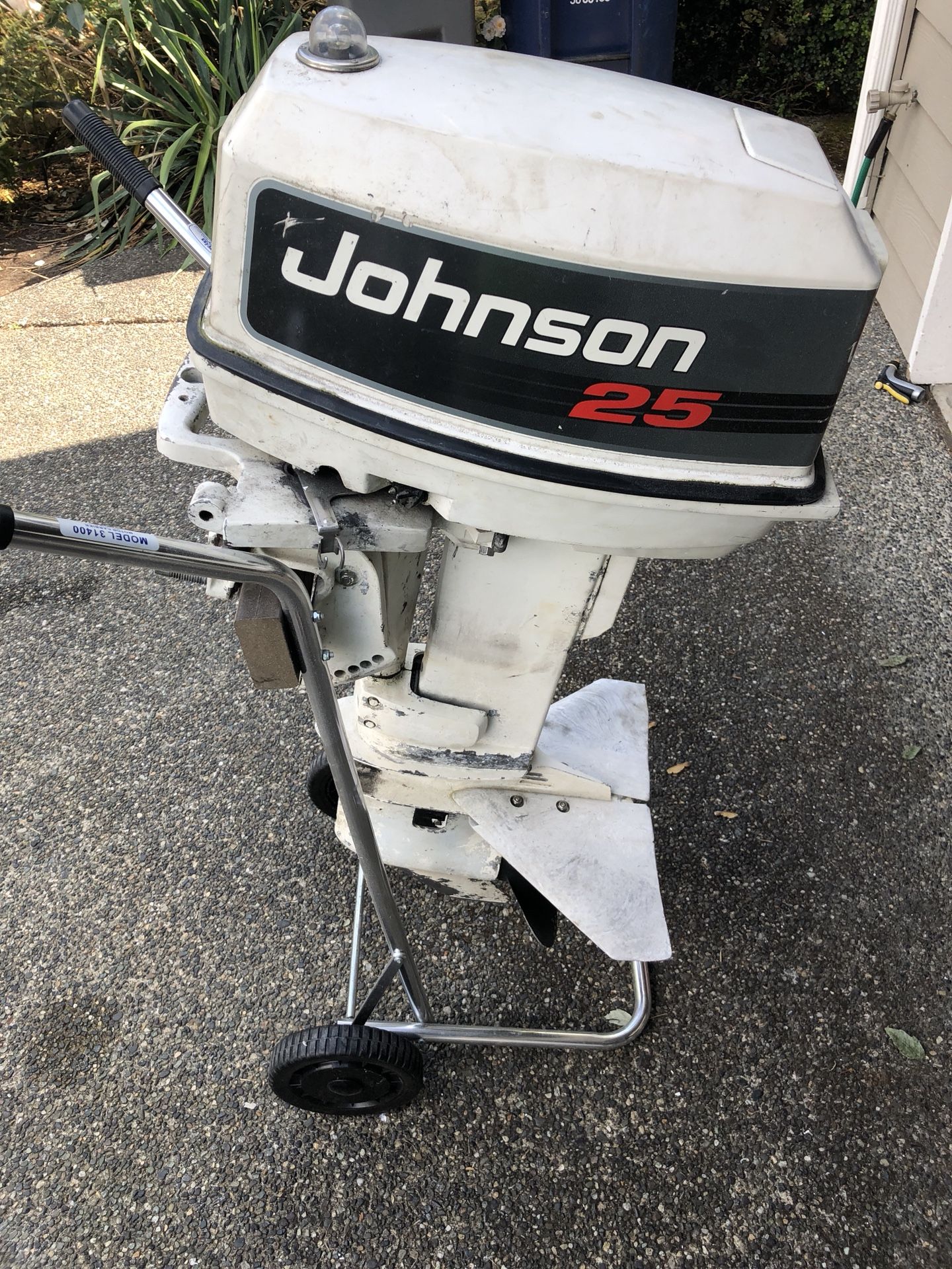 25hp Johnson 2 stroke short shaft outboard motor