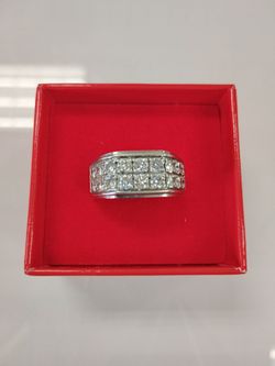 10k White Gold Ring 8.8g
