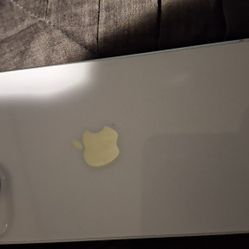IPHONE 14  UNLOCKED ANY CARRIER 