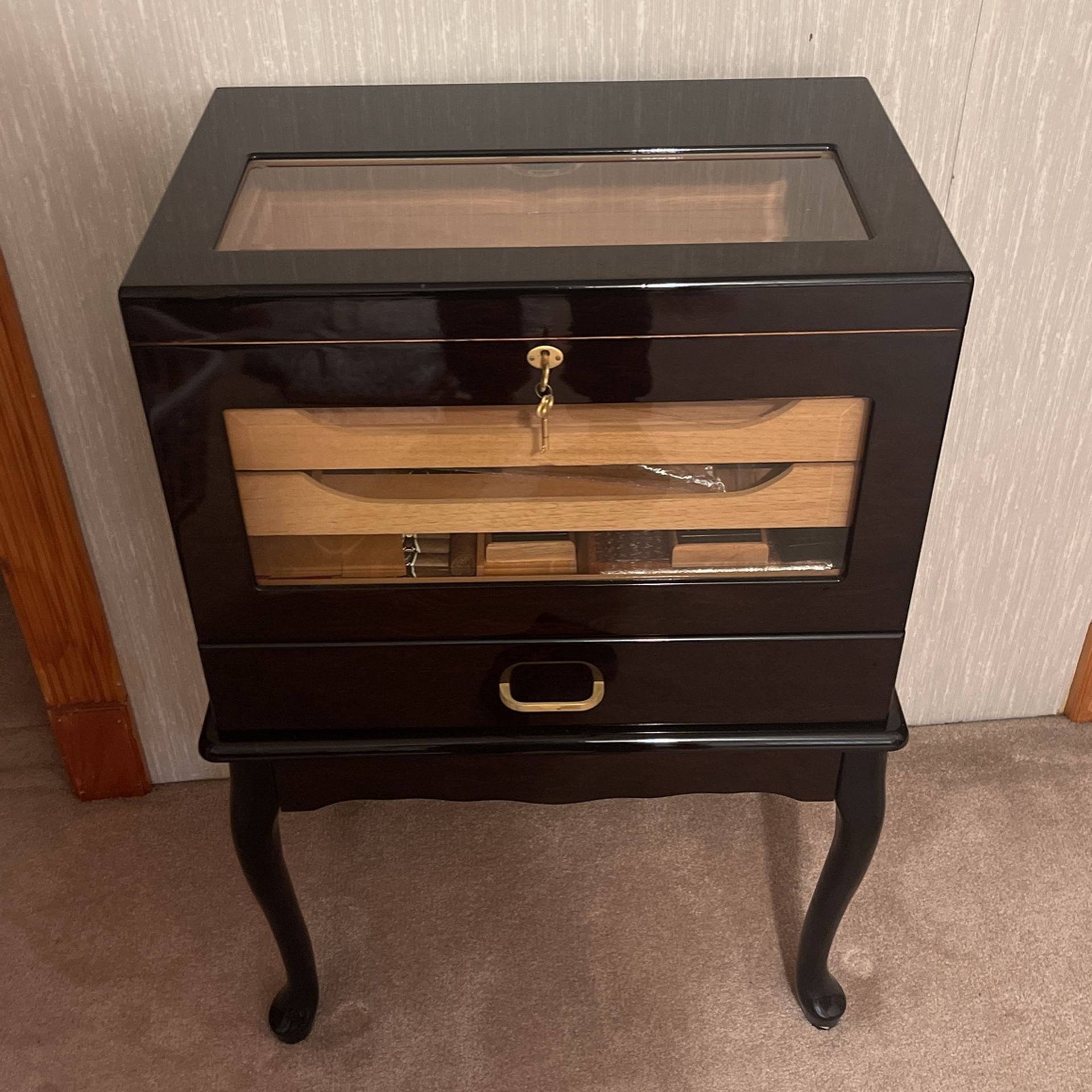 Cigar Stand Humidor