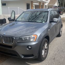 Bmw x3 28idrive gray and a suv