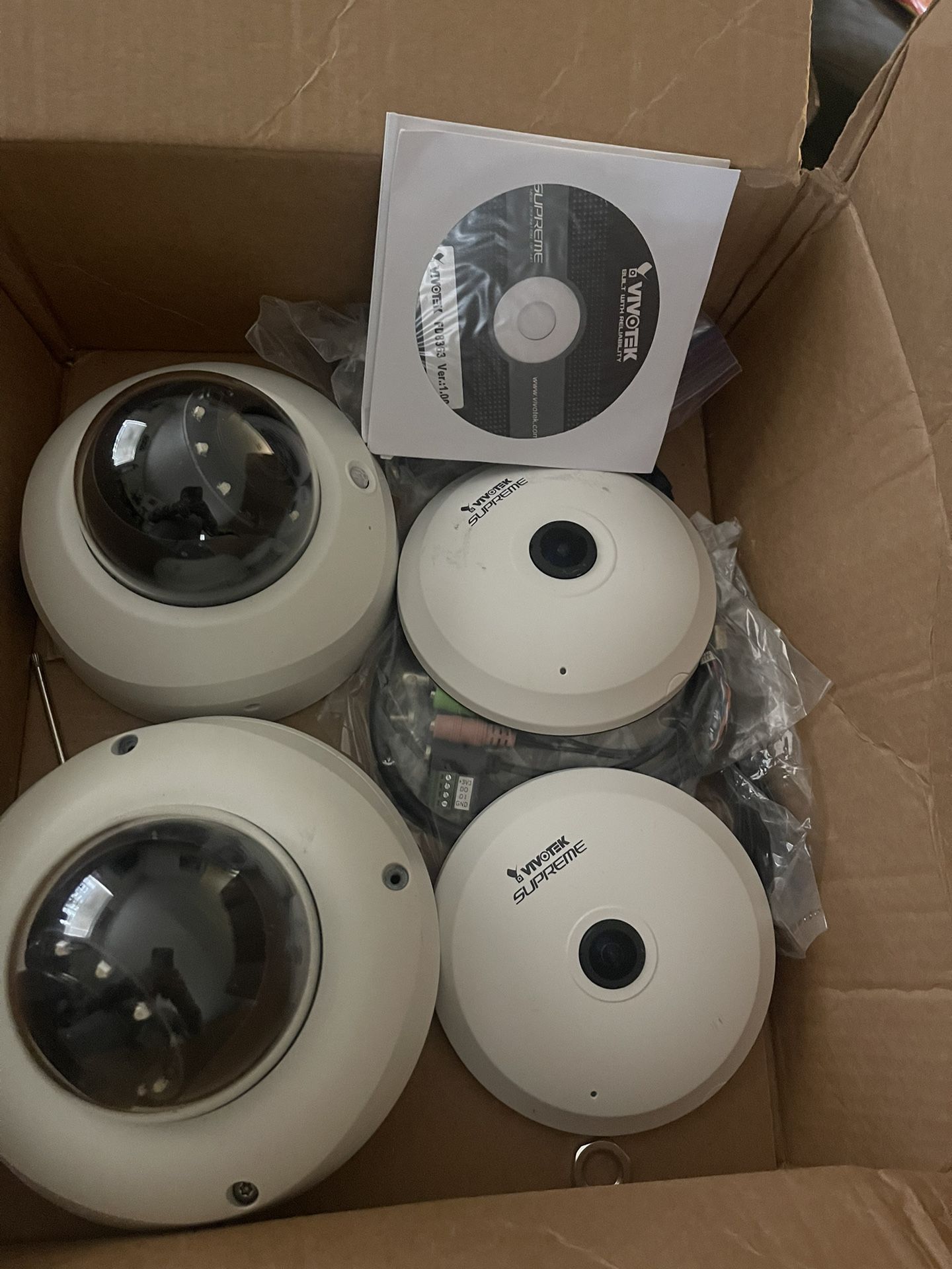 Like New Vivotek Hi-end Network Security Cameras Or “Bose” multimedia Speaker ￼System