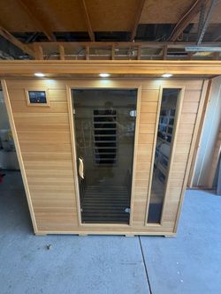 Blue Wave Monticello 4-Person Infrared Sauna – Hemlock Wood – $3,300+ New