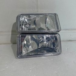 Fog Lights Chrome 2007 to 2015 Chevy Silverado 2007 to 2013 Chevy Avalanche new fog lights the pair set come with bulbs .