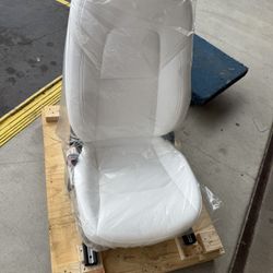 Tesla Model 3 & Y driver seat