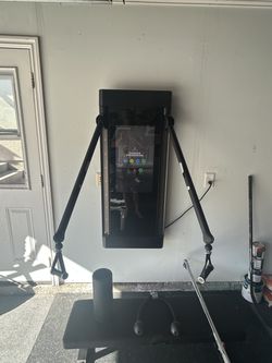 2023 Tonal Home Gym Excellent Condition 0-50 Rides - Torrance, CA